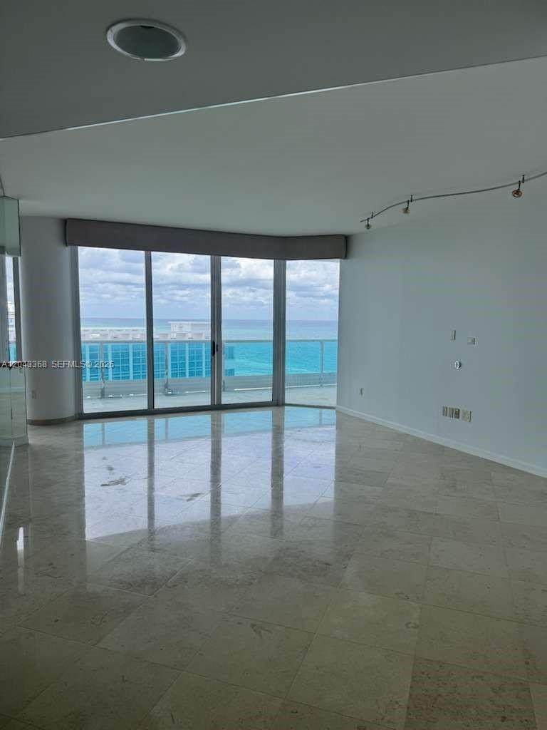 5025 Collins Ave - Photo 1