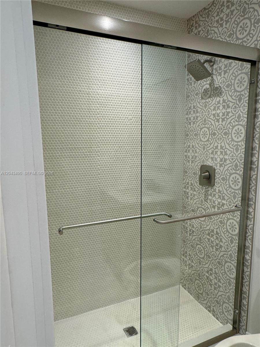 https://bt-photos.global.ssl.fastly.net/miami/orig_boomver_1_A12043490-2.jpg