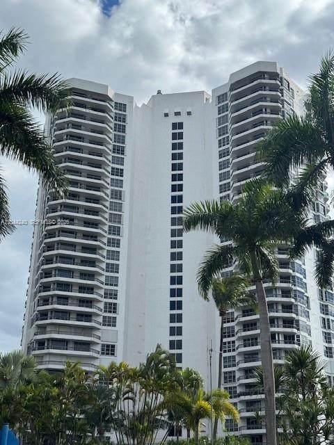 https://bt-photos.global.ssl.fastly.net/miami/orig_boomver_1_A12044240-2.jpg