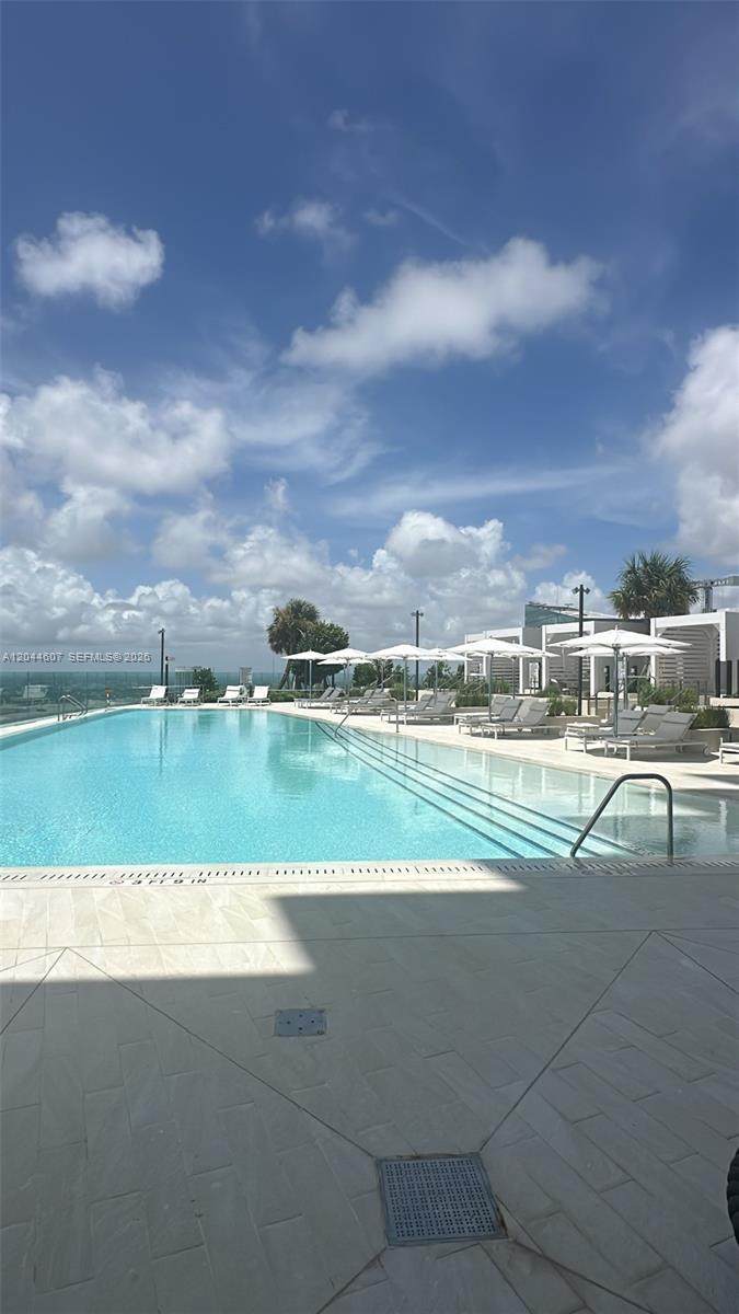 https://bt-photos.global.ssl.fastly.net/miami/orig_boomver_1_A12044607-2.jpg