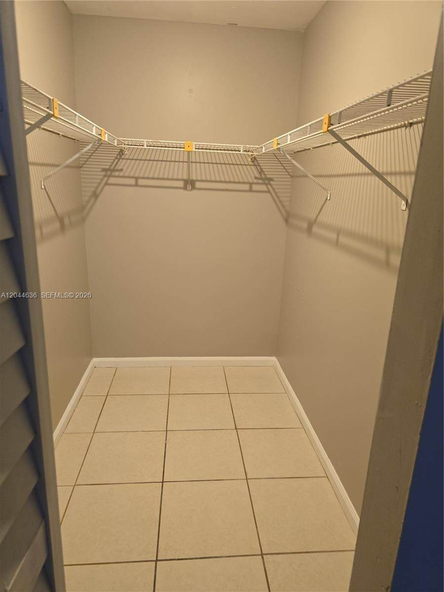 https://bt-photos.global.ssl.fastly.net/miami/orig_boomver_1_A12044636-2.jpg
