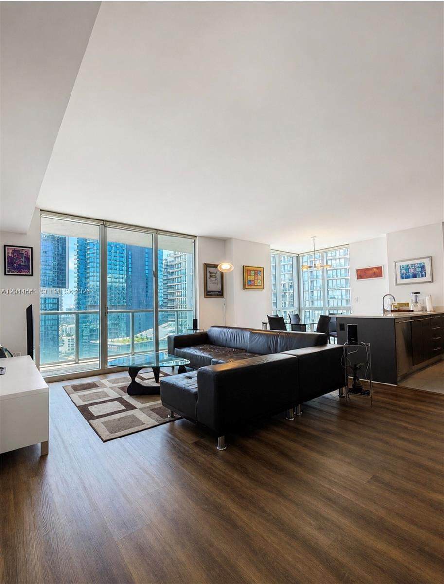 55 6th St - Photo 1