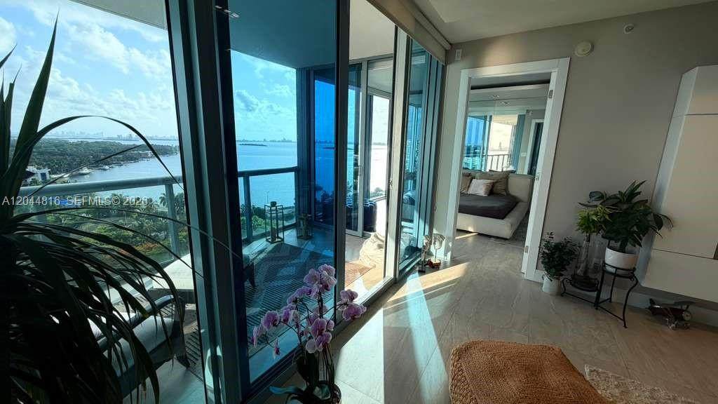 https://bt-photos.global.ssl.fastly.net/miami/orig_boomver_1_A12044816-2.jpg