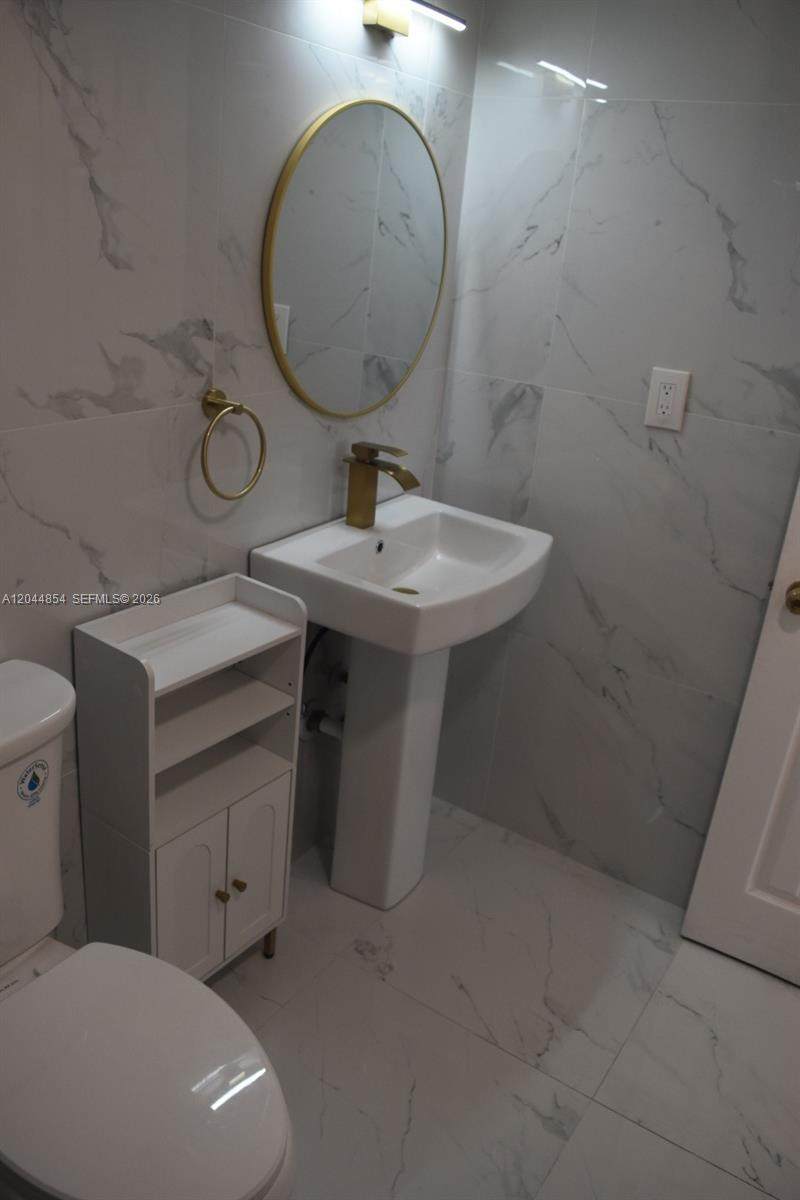 https://bt-photos.global.ssl.fastly.net/miami/orig_boomver_1_A12044854-2.jpg