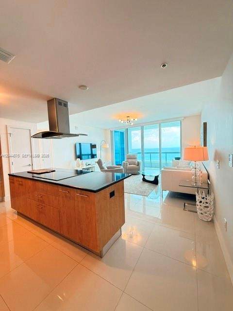https://bt-photos.global.ssl.fastly.net/miami/orig_boomver_1_A12044875-2.jpg