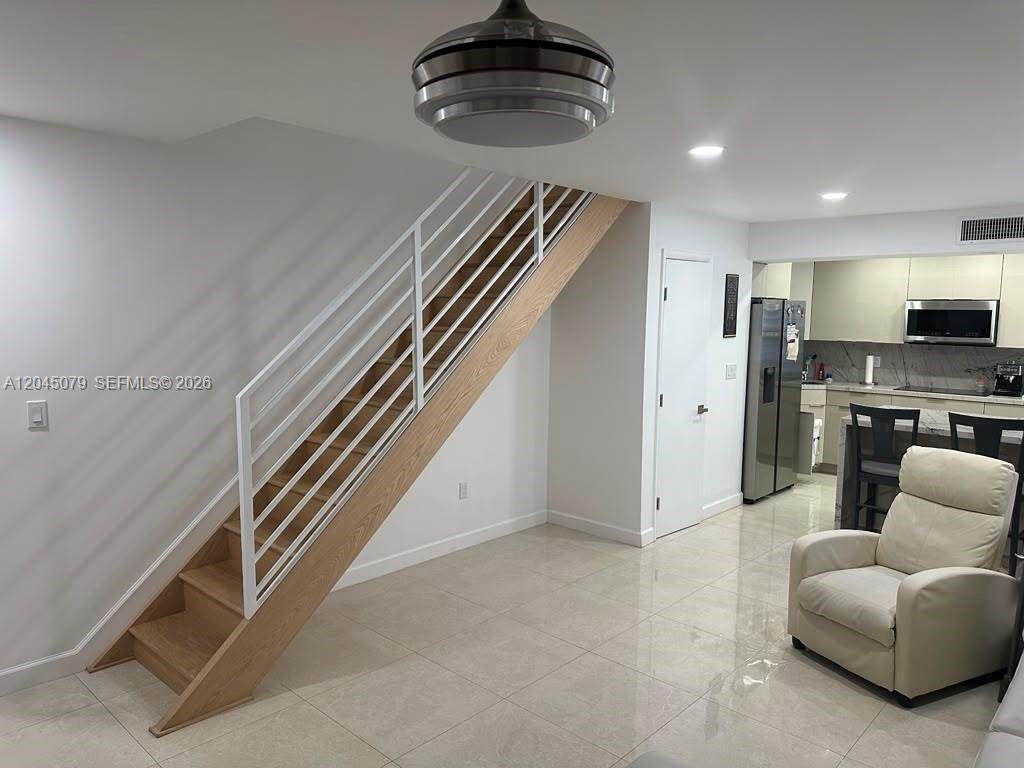 https://bt-photos.global.ssl.fastly.net/miami/orig_boomver_1_A12045079-2.jpg