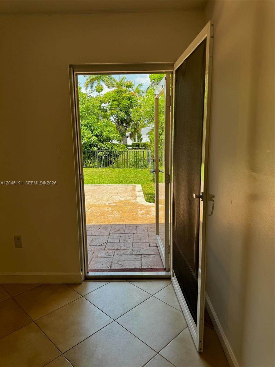 https://bt-photos.global.ssl.fastly.net/miami/1280_boomver_1_A12045191-2.jpg