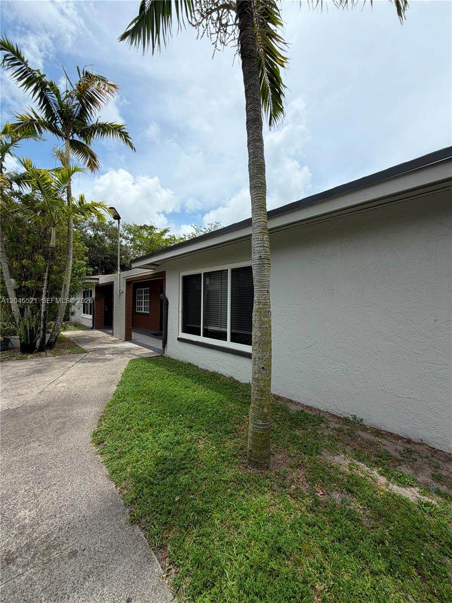 https://bt-photos.global.ssl.fastly.net/miami/orig_boomver_1_A12045521-2.jpg