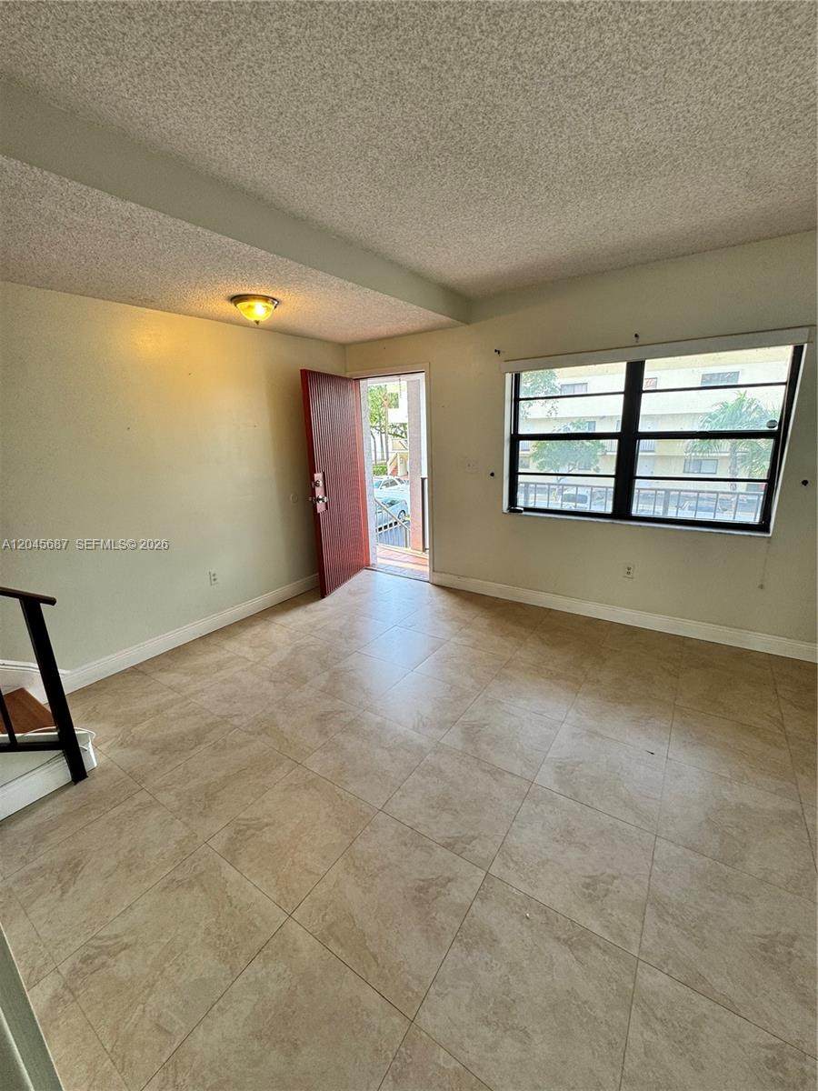 https://bt-photos.global.ssl.fastly.net/miami/orig_boomver_1_A12045687-2.jpg