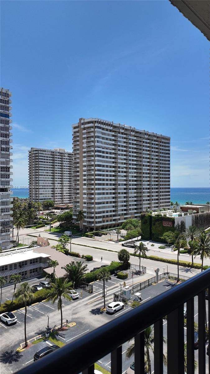 2049 Ocean Dr - Photo 1