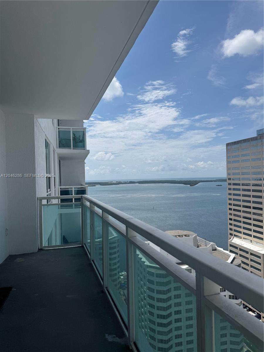 https://bt-photos.global.ssl.fastly.net/miami/orig_boomver_1_A12046286-2.jpg