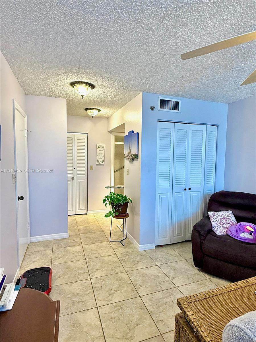 https://bt-photos.global.ssl.fastly.net/miami/orig_boomver_1_A12046406-2.jpg