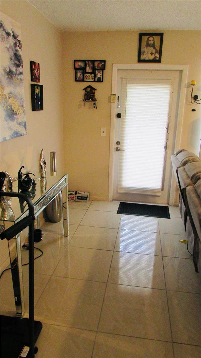 https://bt-photos.global.ssl.fastly.net/miami/1280_boomver_1_A12046595-2.jpg