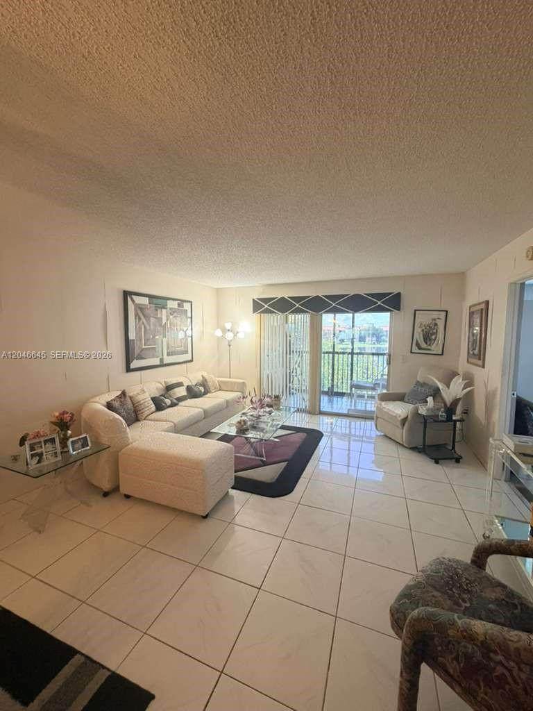 https://bt-photos.global.ssl.fastly.net/miami/orig_boomver_1_A12046645-2.jpg