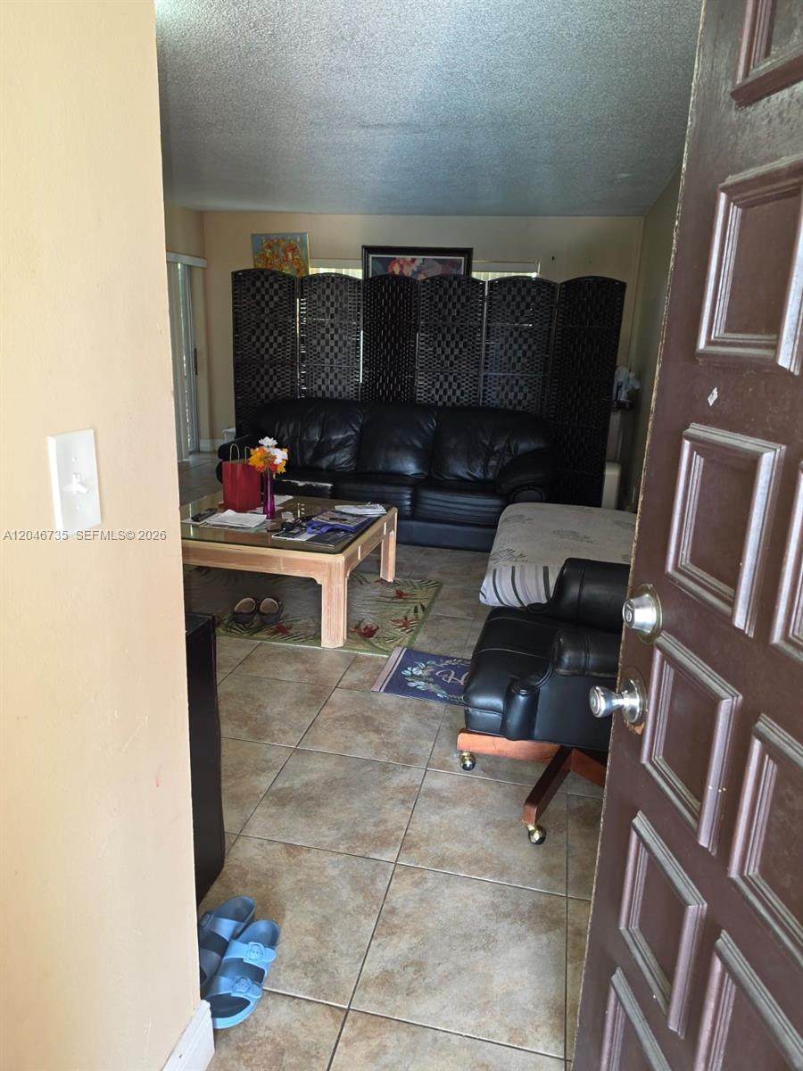 https://bt-photos.global.ssl.fastly.net/miami/orig_boomver_1_A12046735-2.jpg