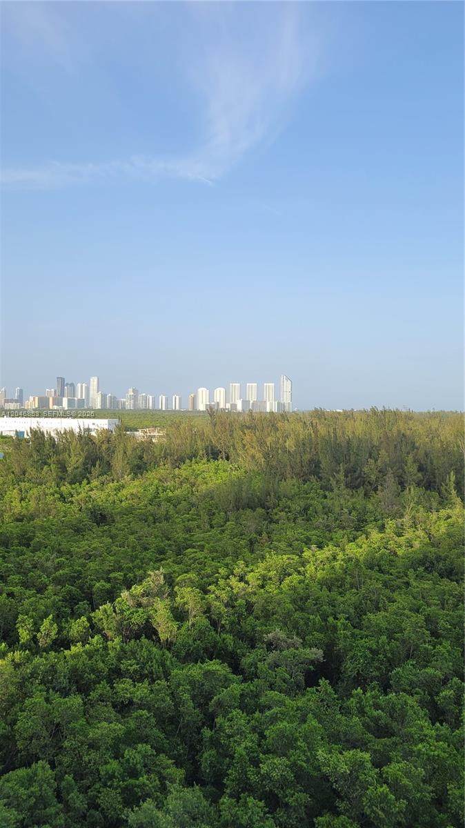 https://bt-photos.global.ssl.fastly.net/miami/1280_boomver_1_A12046853-2.jpg