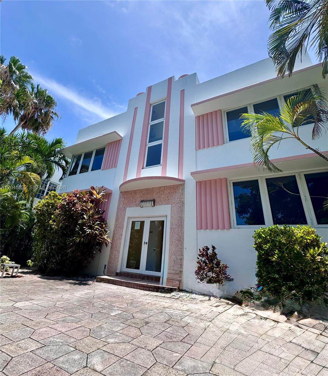 750 Jefferson Ave - Photo 1