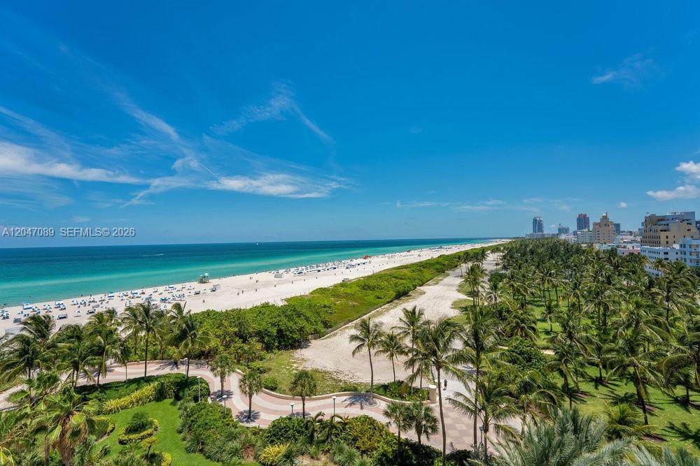 1455 Ocean Dr - Photo 1
