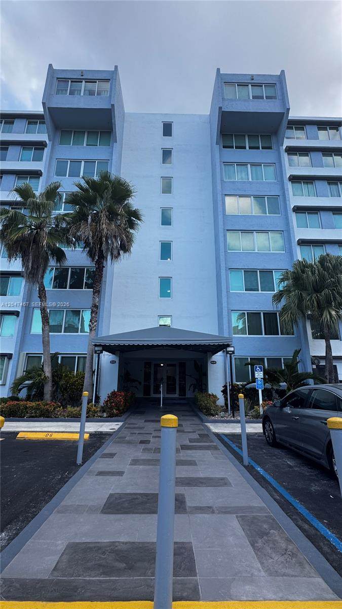 9125 77th Ave - Photo 1