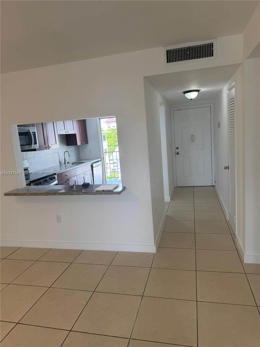 2005 Sans Souci Blvd - Photo 1