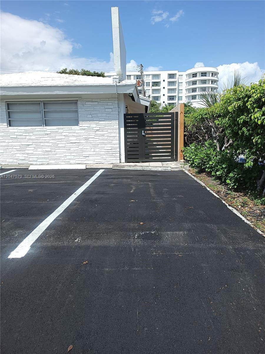 https://bt-photos.global.ssl.fastly.net/miami/orig_boomver_1_A12047579-2.jpg