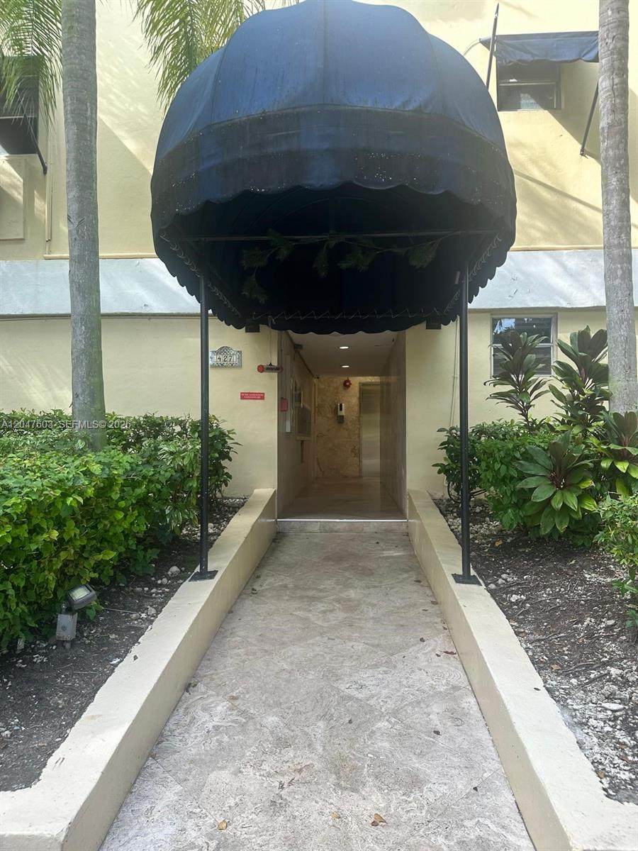 427 Santander Ave - Photo 1