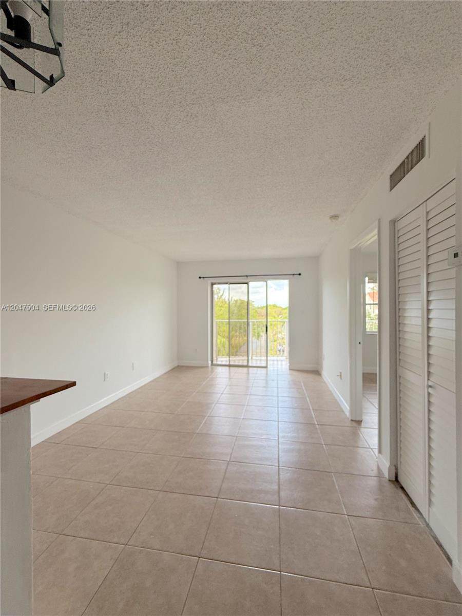 https://bt-photos.global.ssl.fastly.net/miami/orig_boomver_1_A12047604-2.jpg
