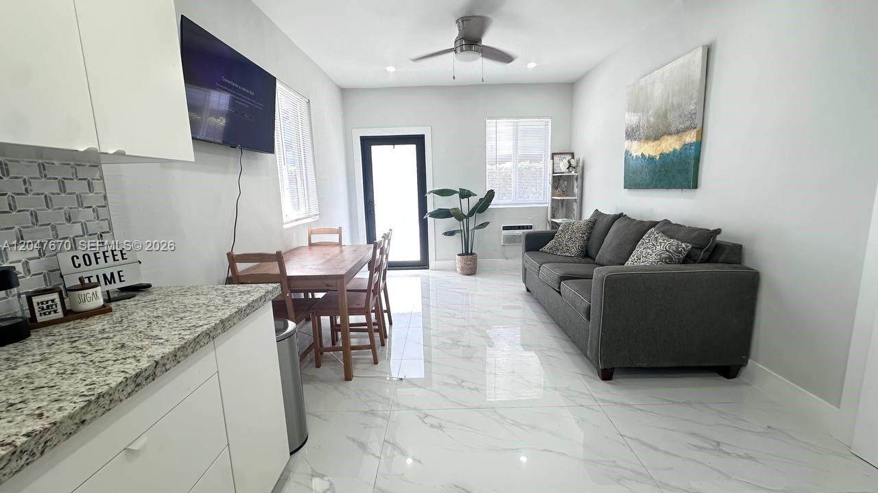 https://bt-photos.global.ssl.fastly.net/miami/orig_boomver_1_A12047670-2.jpg