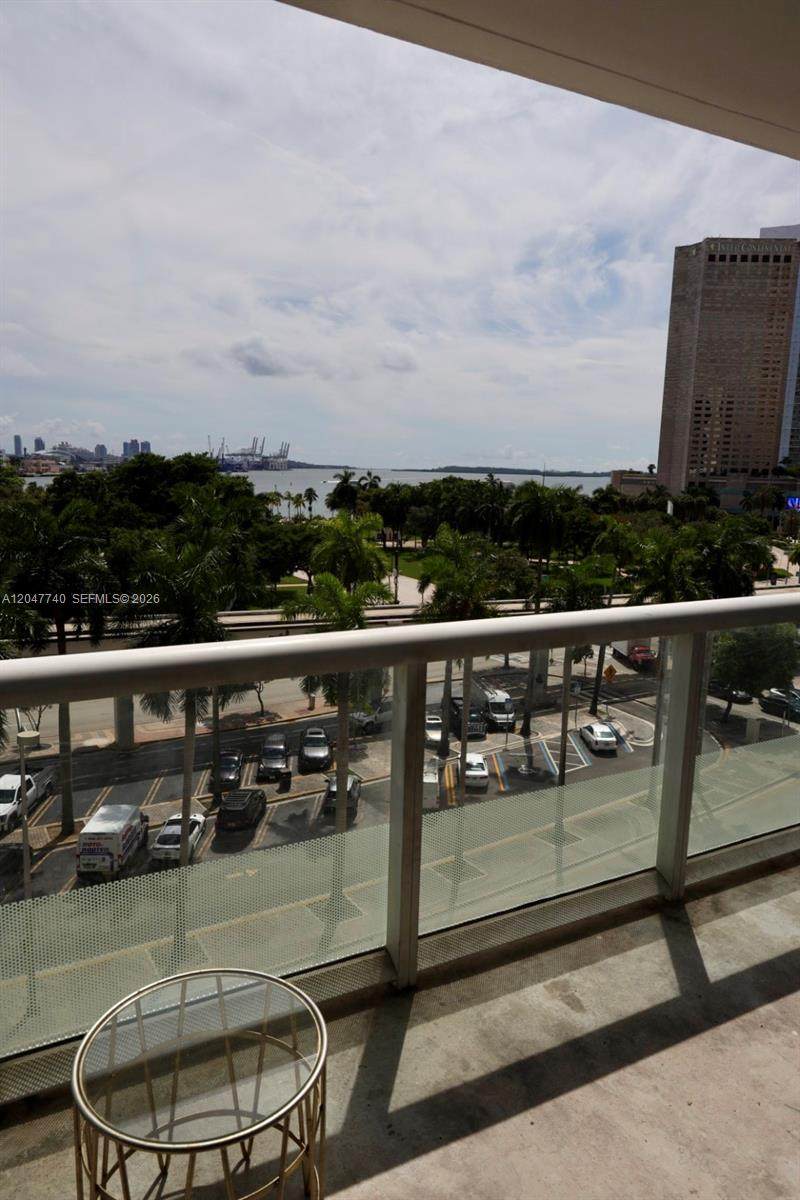 https://bt-photos.global.ssl.fastly.net/miami/1280_boomver_1_A12047740-2.jpg