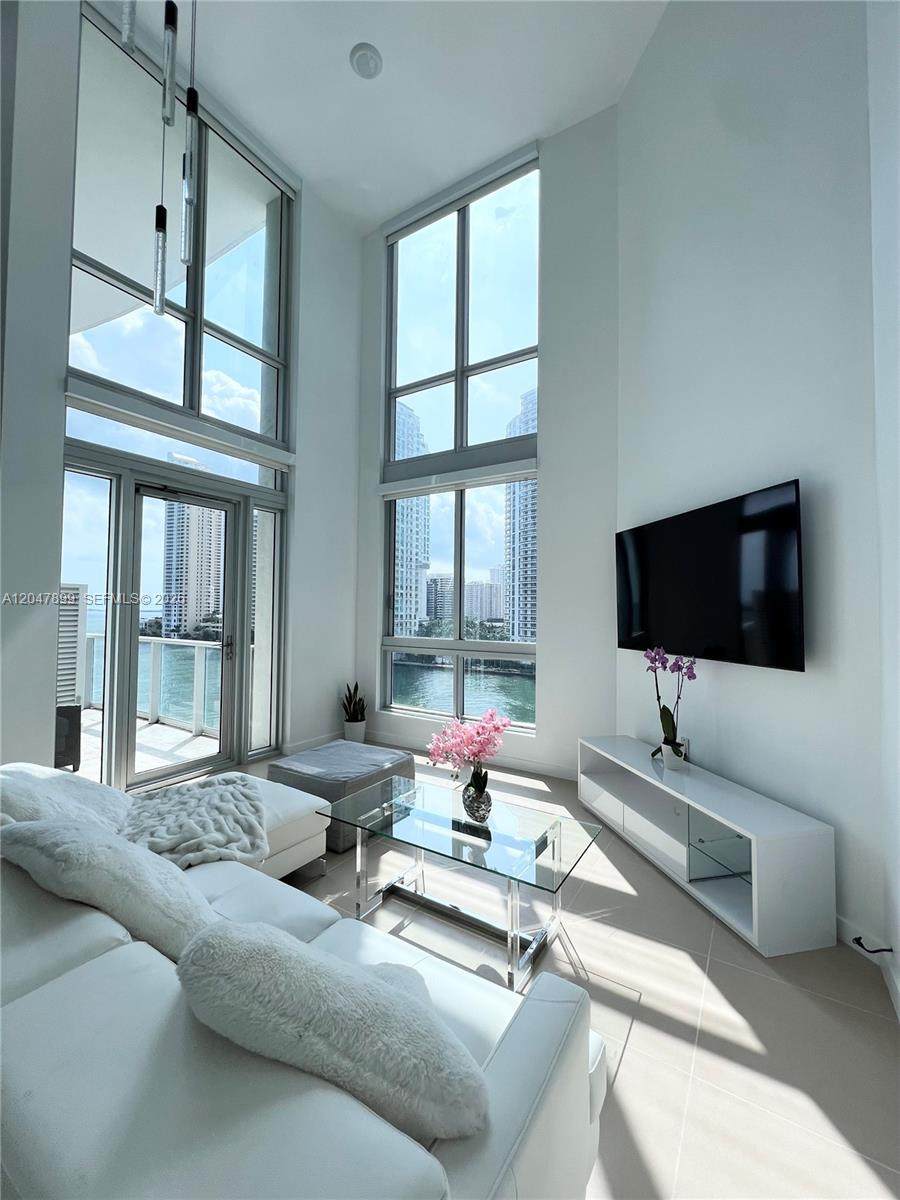 https://bt-photos.global.ssl.fastly.net/miami/orig_boomver_1_A12047899-2.jpg
