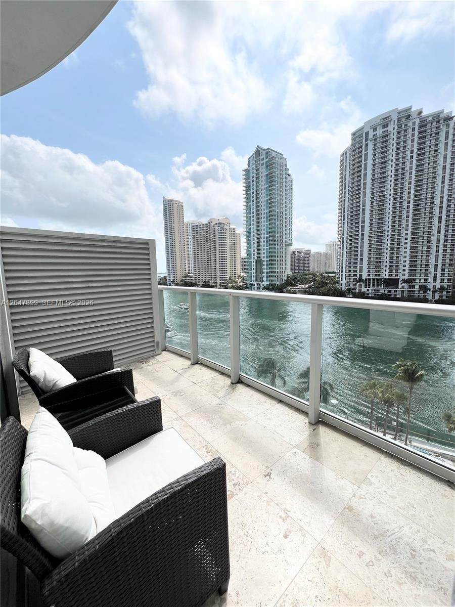 https://bt-photos.global.ssl.fastly.net/miami/orig_boomver_1_A12047899-2.jpg