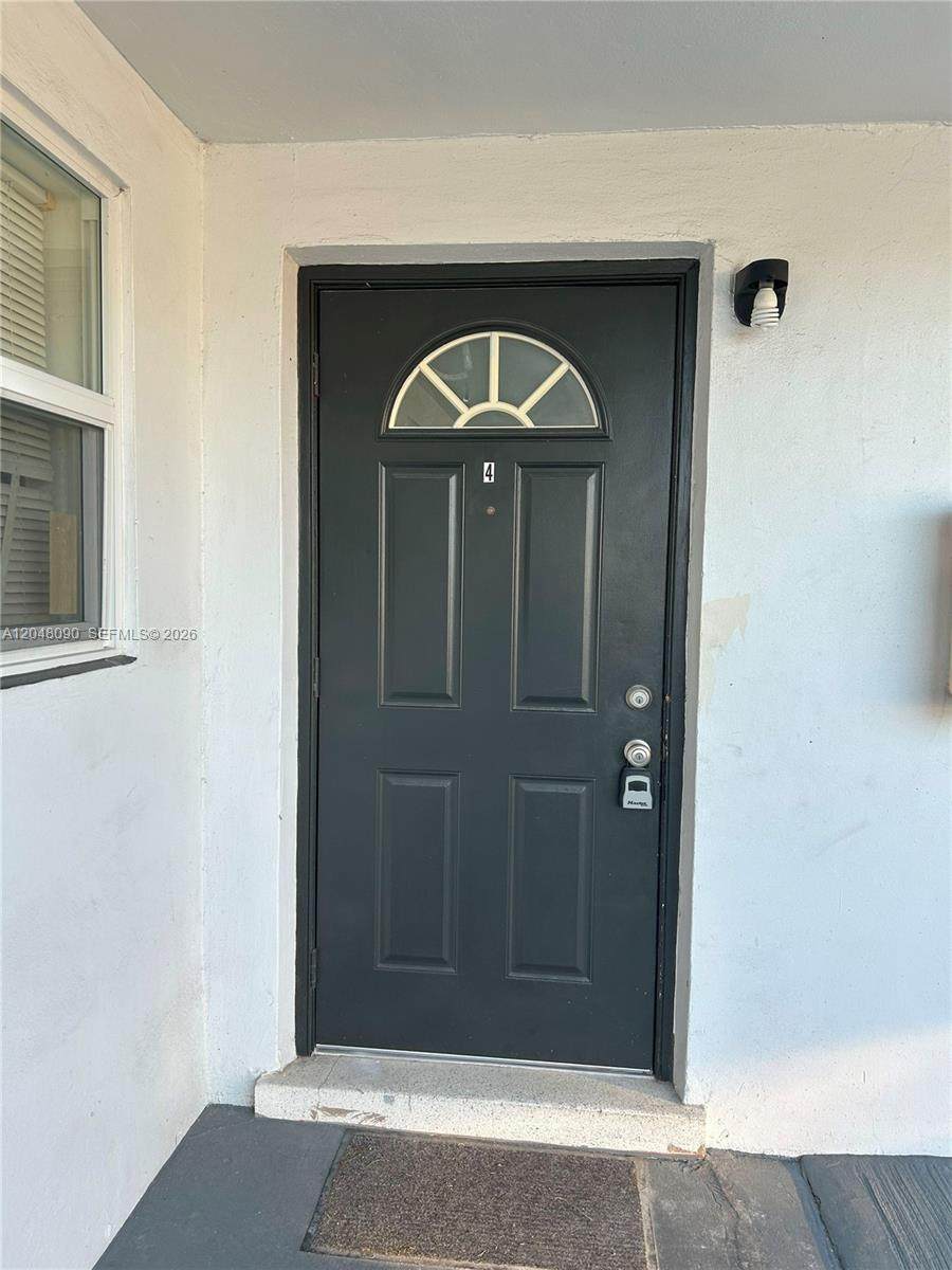 1119 15th St - Photo 1