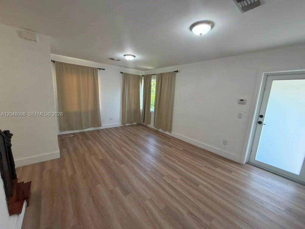 https://bt-photos.global.ssl.fastly.net/miami/1280_boomver_1_A12048096-2.jpg