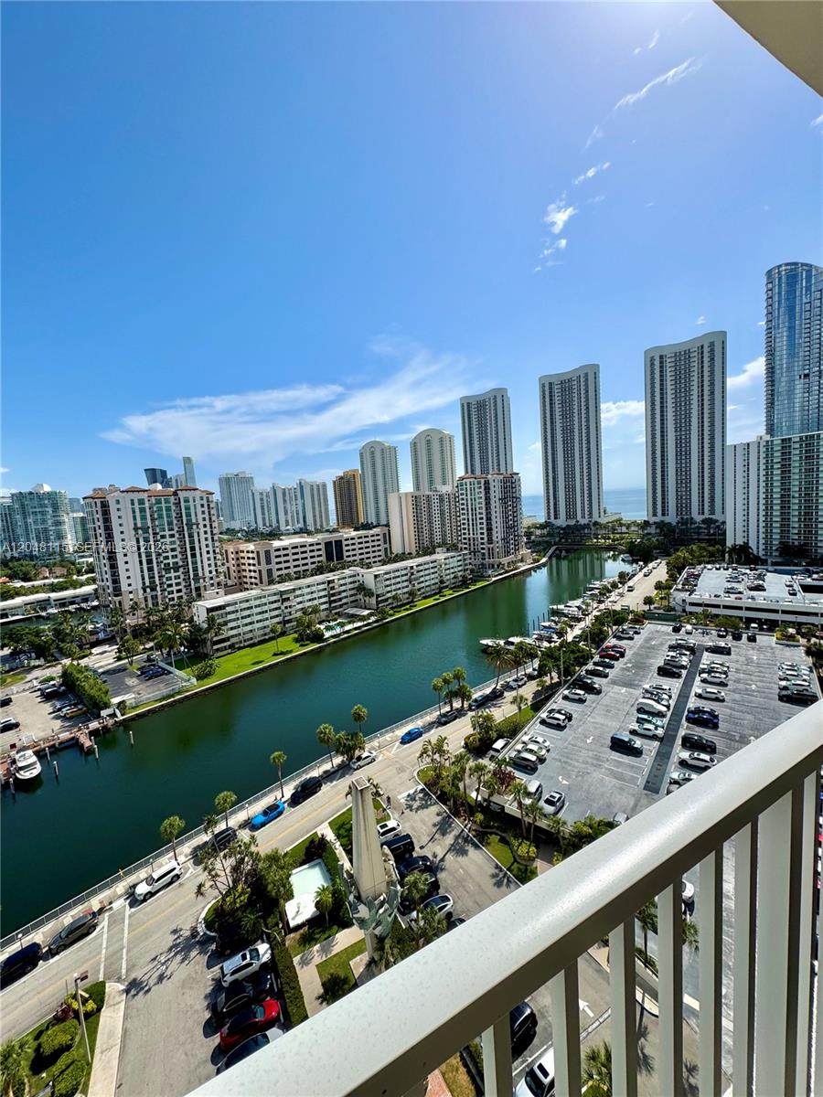 https://bt-photos.global.ssl.fastly.net/miami/orig_boomver_1_A12048115-2.jpg