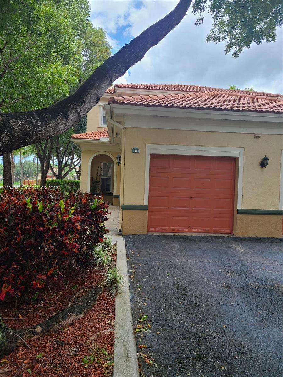 https://bt-photos.global.ssl.fastly.net/miami/orig_boomver_1_A12048613-2.jpg