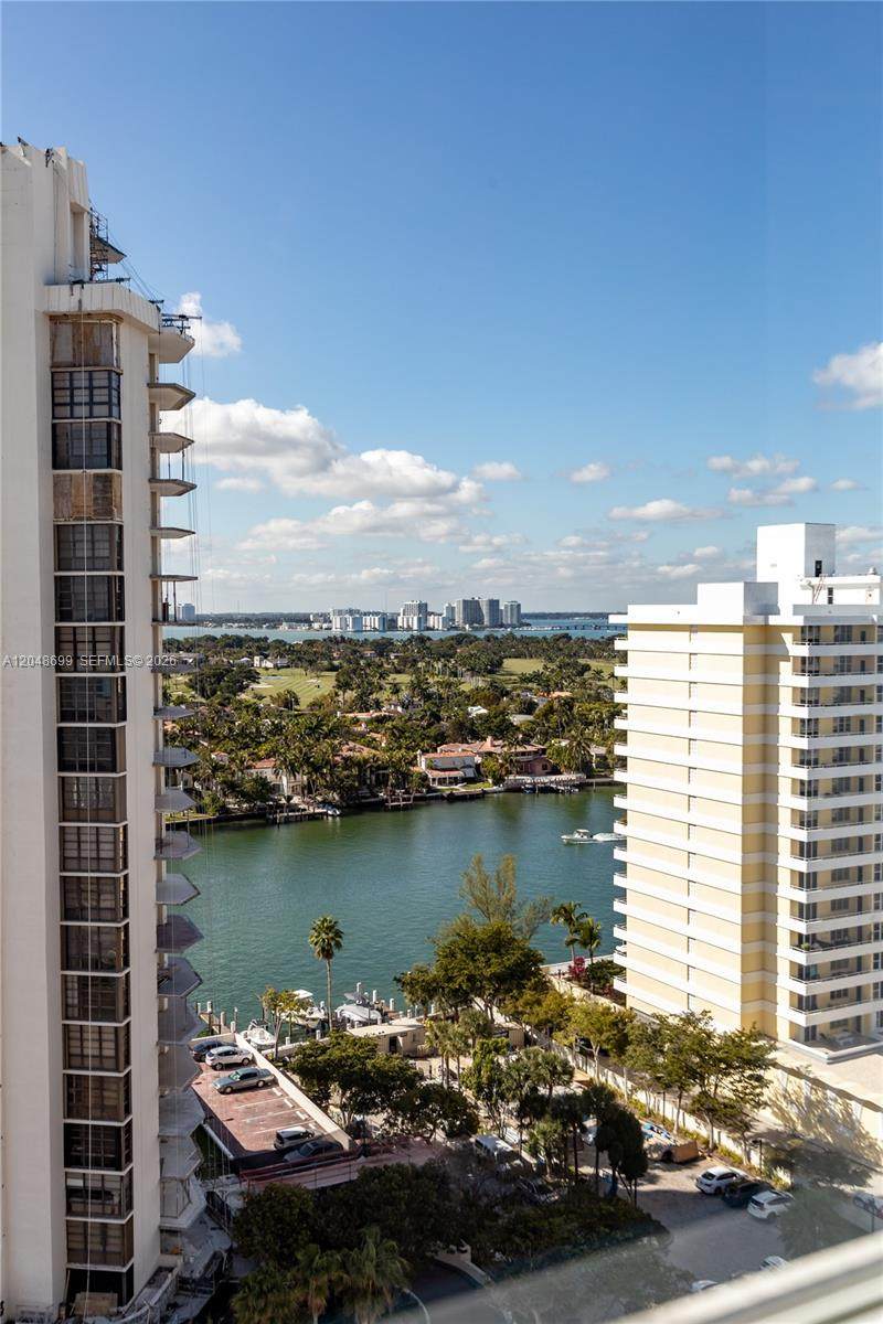 https://bt-photos.global.ssl.fastly.net/miami/orig_boomver_1_A12048699-2.jpg