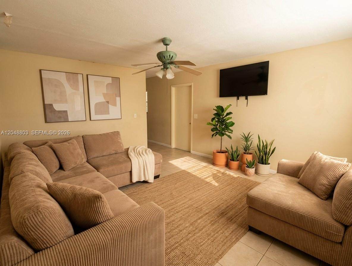https://bt-photos.global.ssl.fastly.net/miami/orig_boomver_1_A12048803-2.jpg