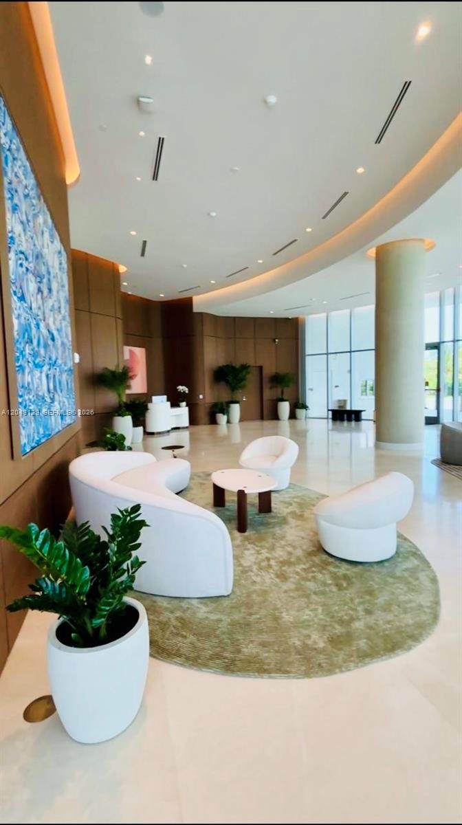 https://bt-photos.global.ssl.fastly.net/miami/orig_boomver_1_A12049129-2.jpg