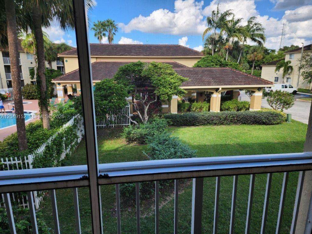 460 S Park - Photo 1