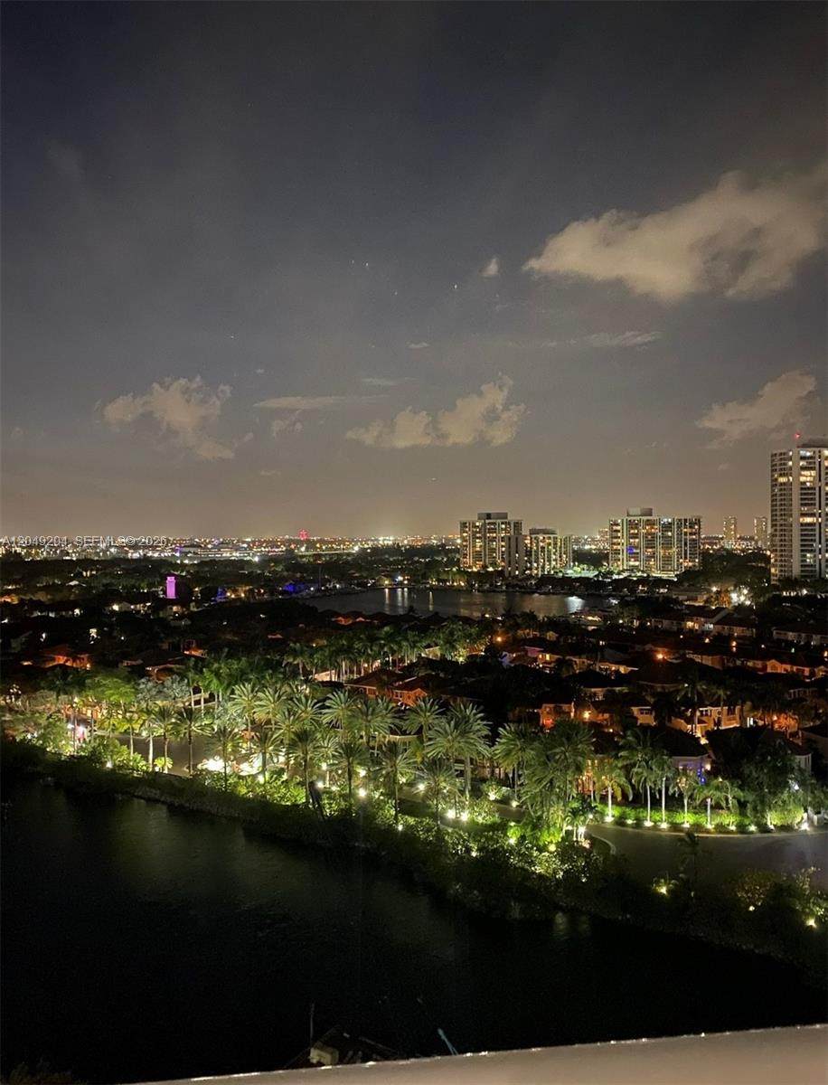 https://bt-photos.global.ssl.fastly.net/miami/orig_boomver_1_A12049204-2.jpg