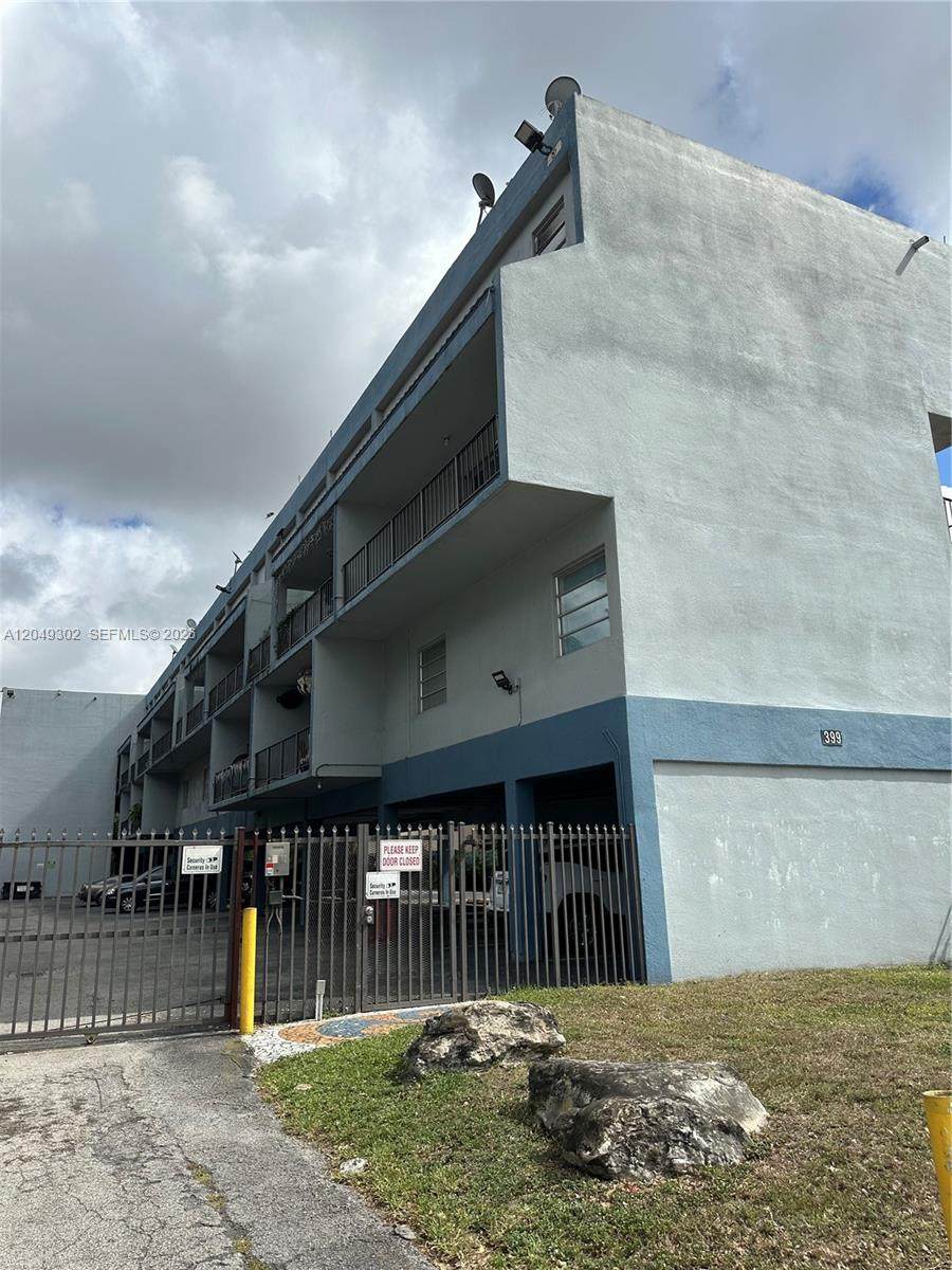 https://bt-photos.global.ssl.fastly.net/miami/orig_boomver_1_A12049302-2.jpg