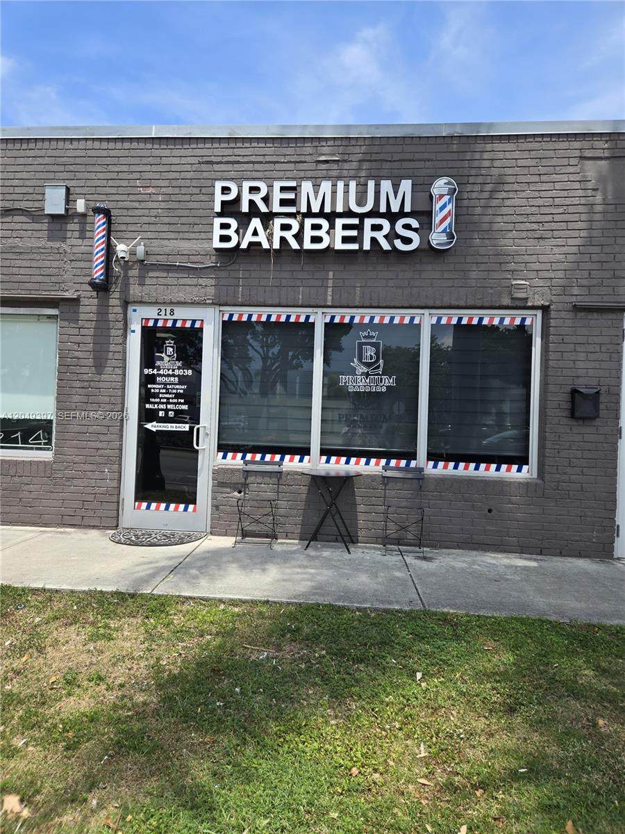 218 N Federal Highway - Photo 1