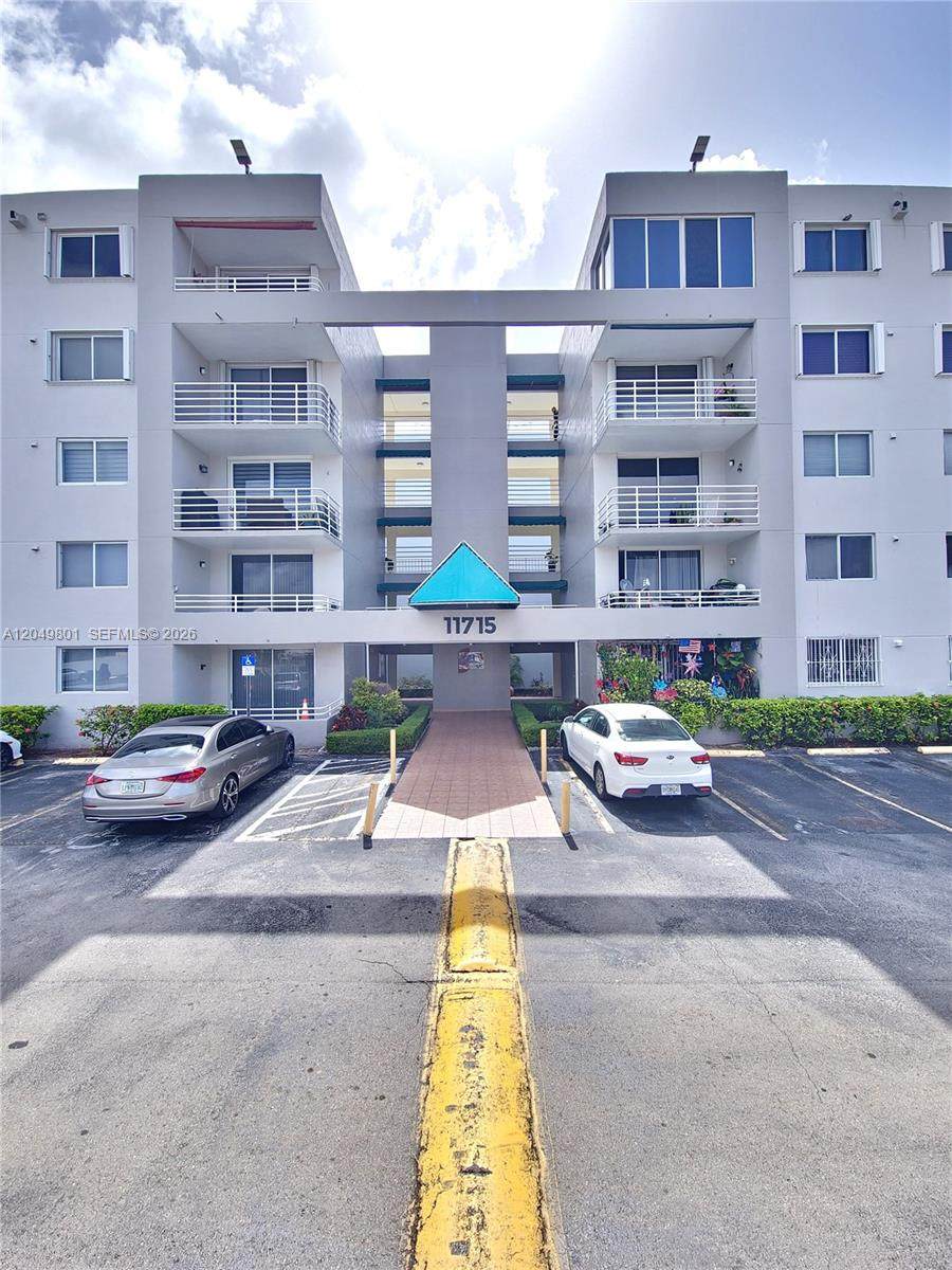 11715 18th St - Photo 1