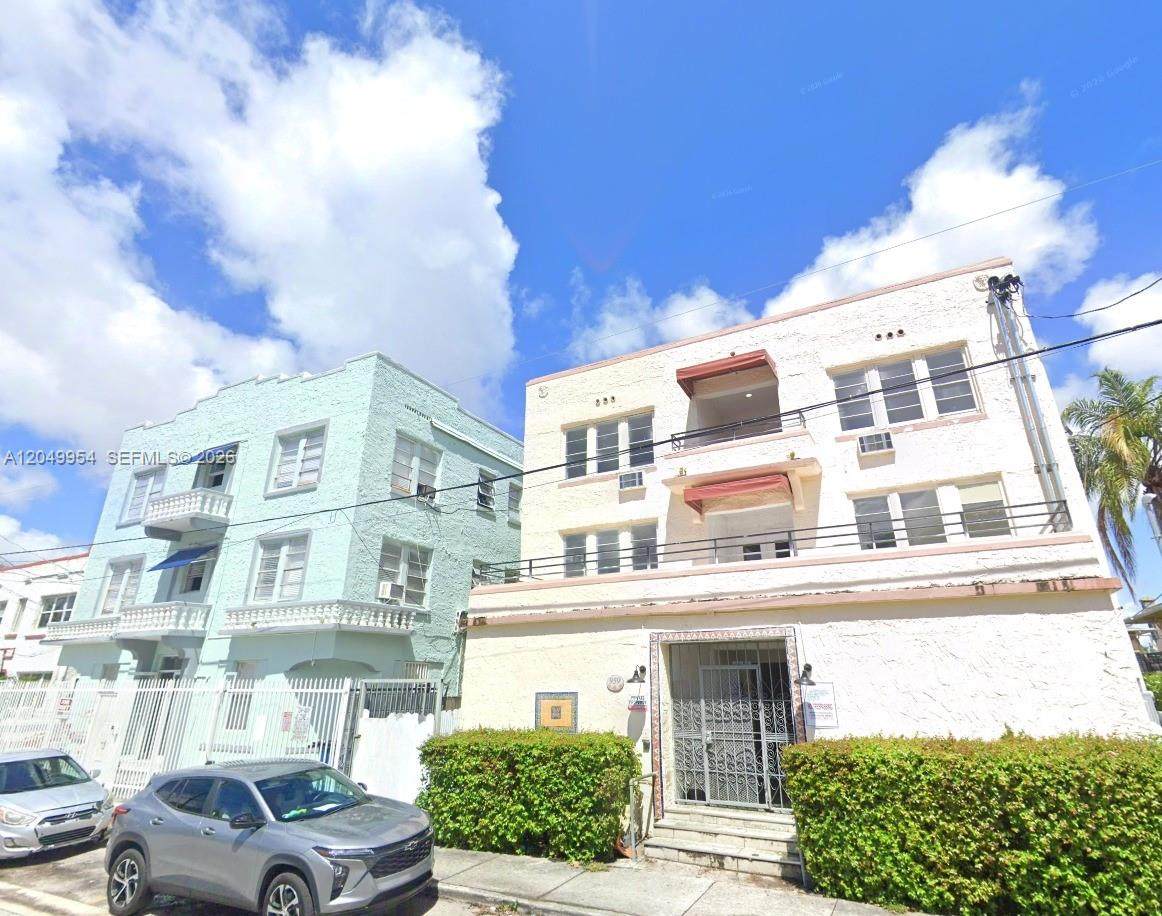 959 5th St - Photo 1