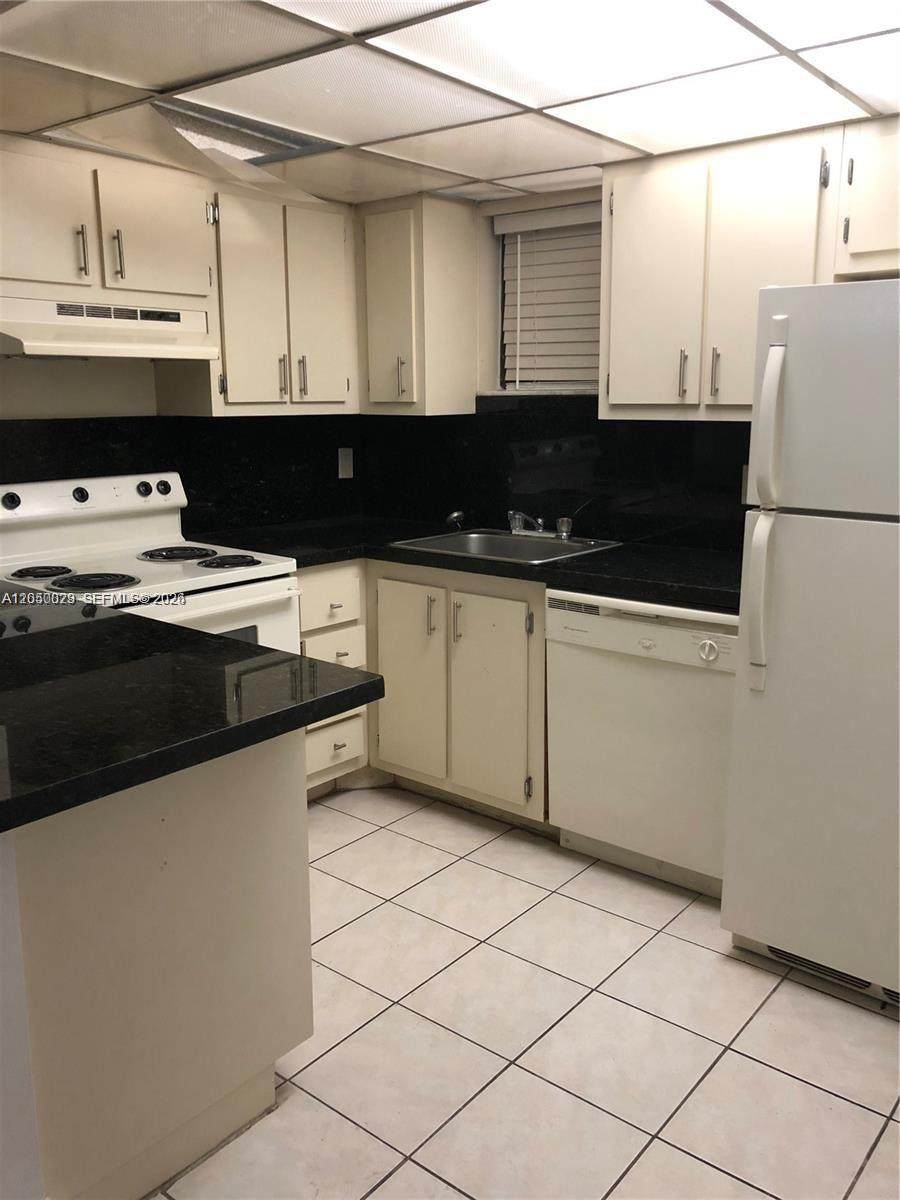 8290 Lake Dr - Photo 1