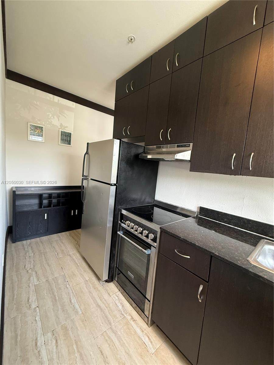 1330 Pennsylvania Ave - Photo 1