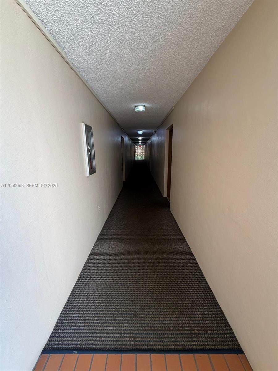 https://bt-photos.global.ssl.fastly.net/miami/orig_boomver_1_A12050068-2.jpg