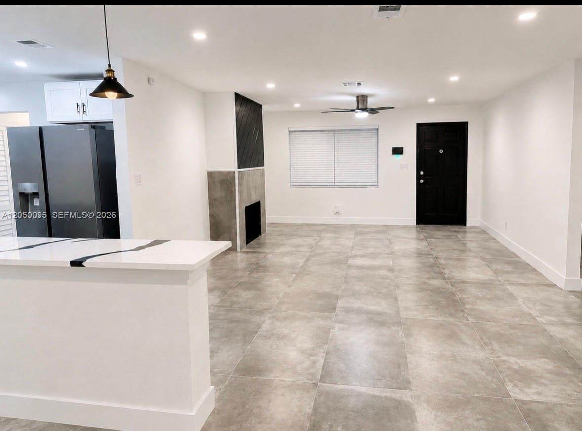 https://bt-photos.global.ssl.fastly.net/miami/orig_boomver_1_A12050095-2.jpg