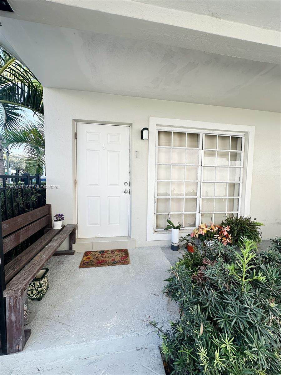 317 Hendricks Isle - Photo 1