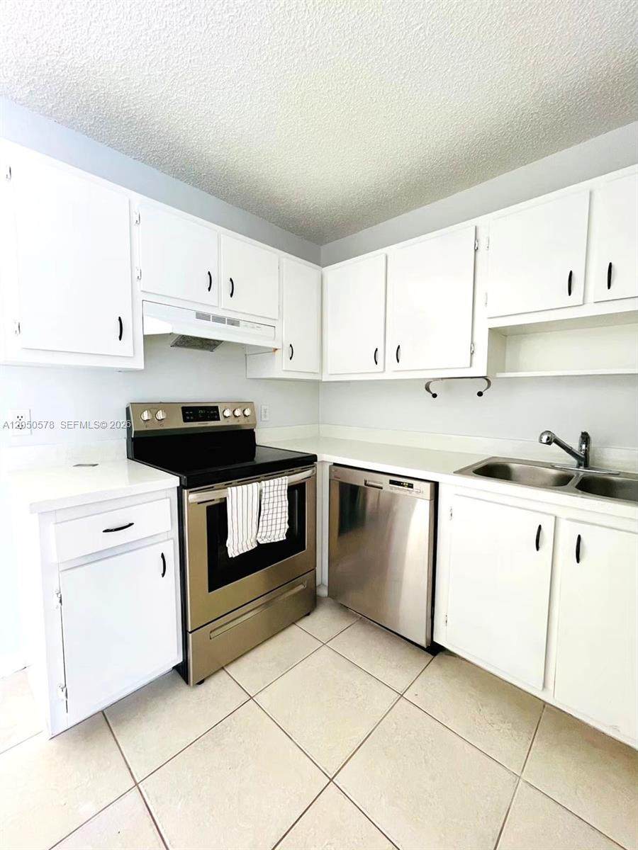 https://bt-photos.global.ssl.fastly.net/miami/1280_boomver_1_A12050578-2.jpg